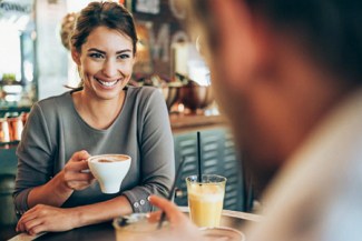 tips on dating header image of couple having coffee