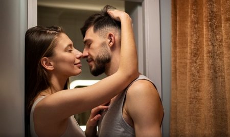 how to create sexual tension with a woman image 1